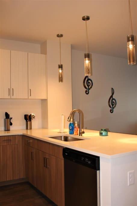 Luxury In The Gulch Apartment Nashville Exterior photo